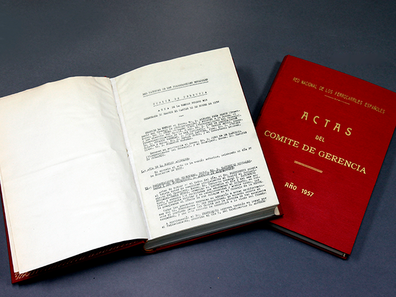 Libros de Actas del Comit de Gerencia de RENFE. Aos 1956-1957. Sign. Lr- 0043 - Lr- 0044