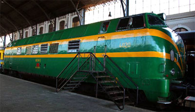 Locomotora disel RENFE 340-020-3 (Ex 4020)